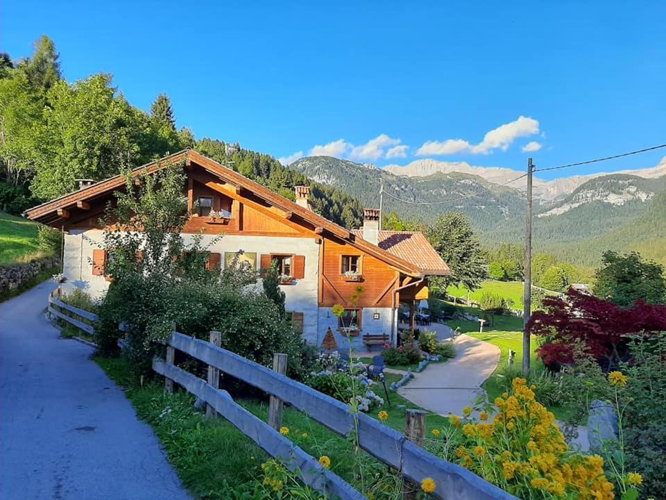 Bed and Breakfast Maso Pin Madonna Exterior foto